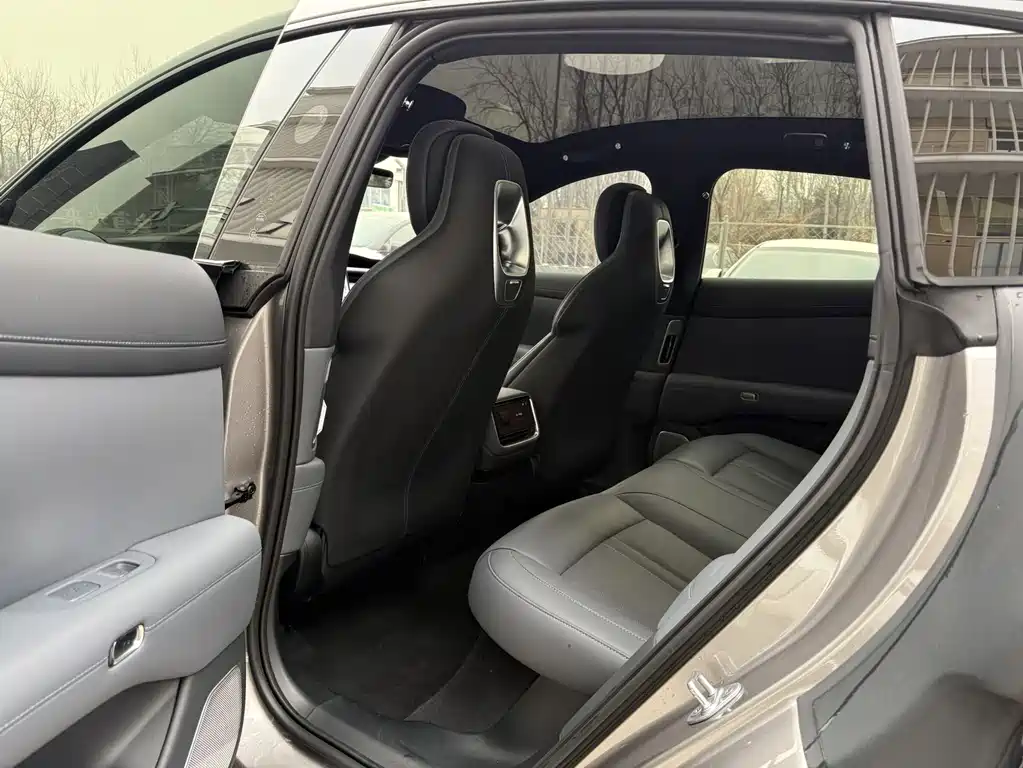 XIAOMI CAR XIAOMI YU7