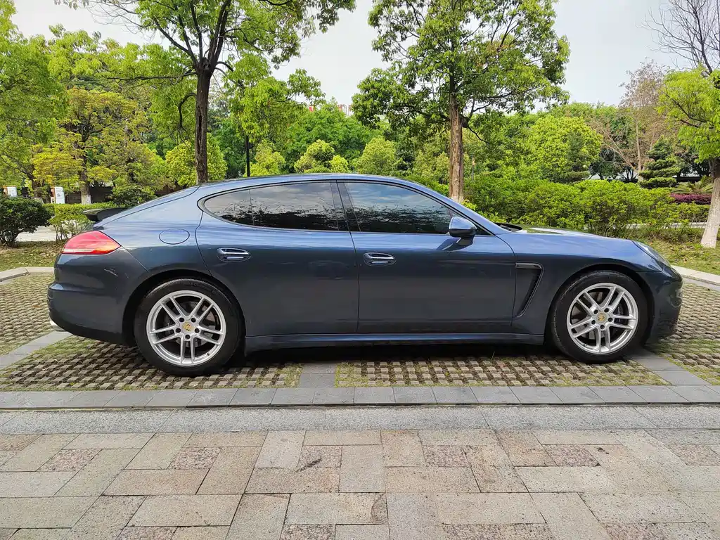 Porsche Panamera — миниатюра 9