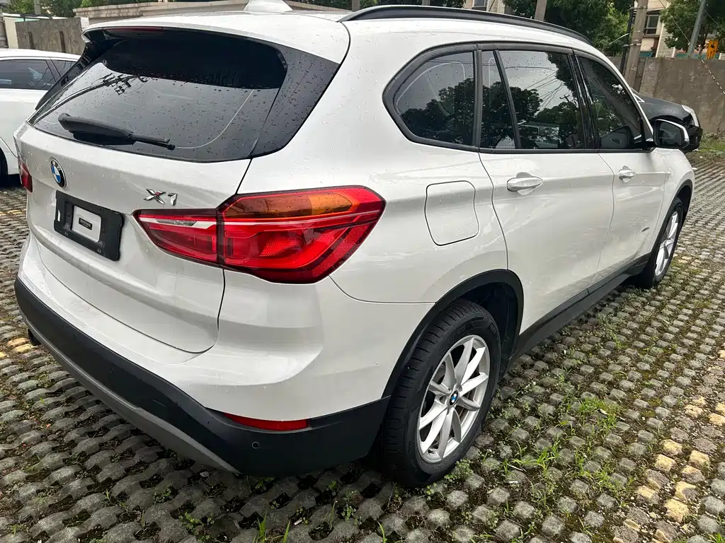 BMW X1 2016 sDrive18Li Fashion