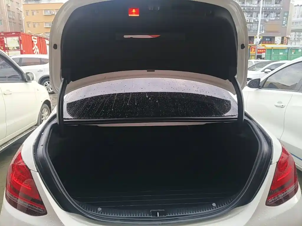 Mercedes-Benz C-Class — миниатюра 19