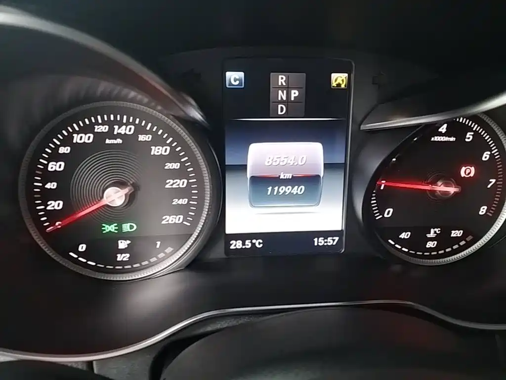 Mercedes-Benz C-Class — миниатюра 12