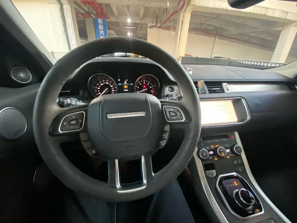 Land Rover Evoque — миниатюра 9