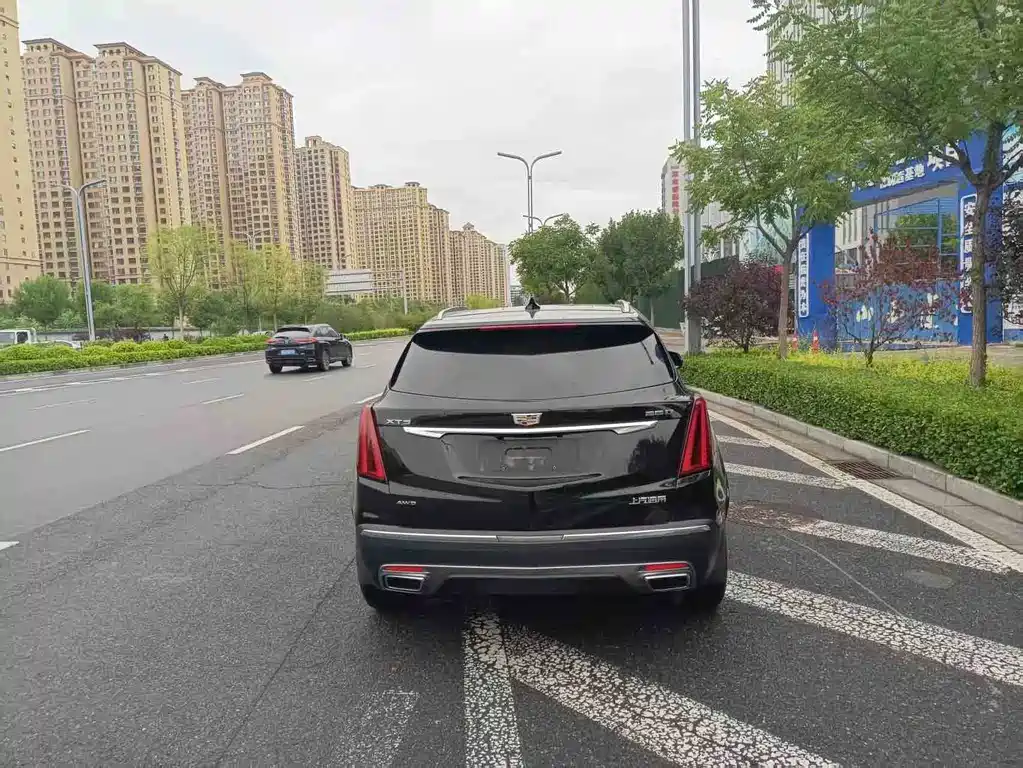 Cadillac XT5 — миниатюра 6