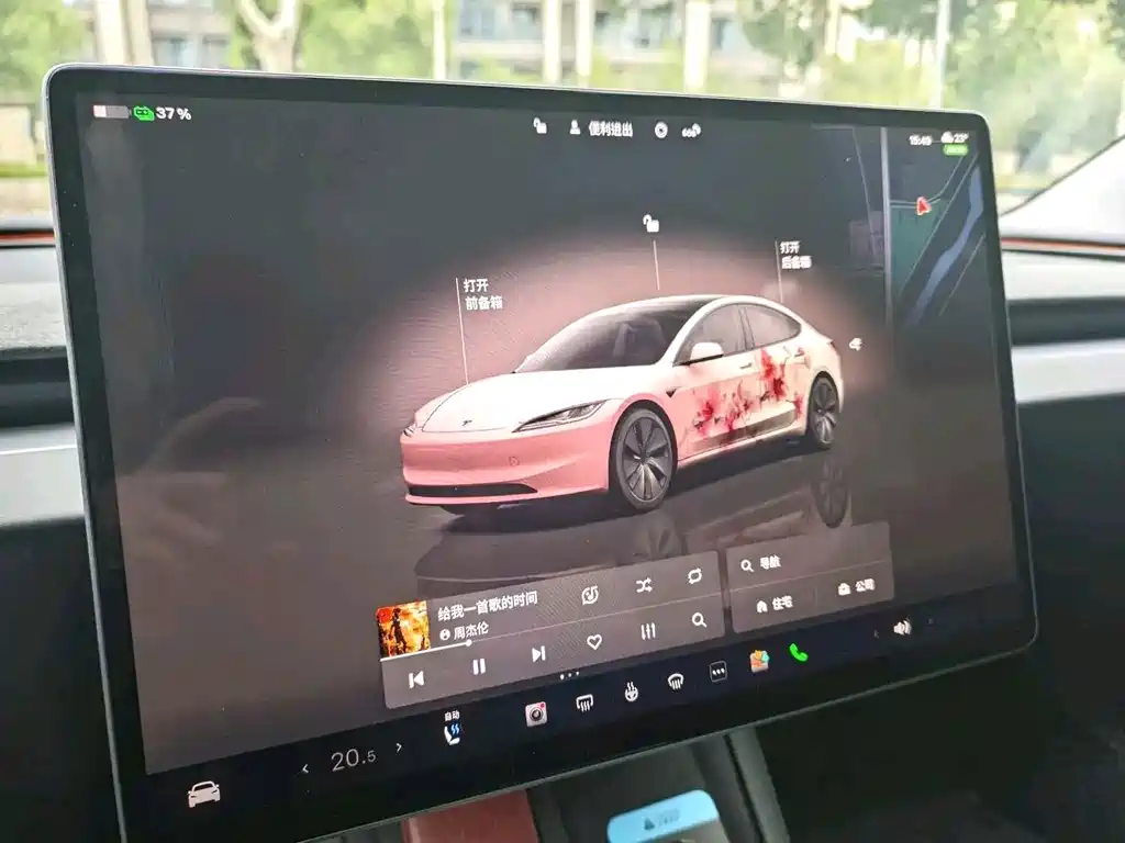 Tesla Model 3 — миниатюра 11