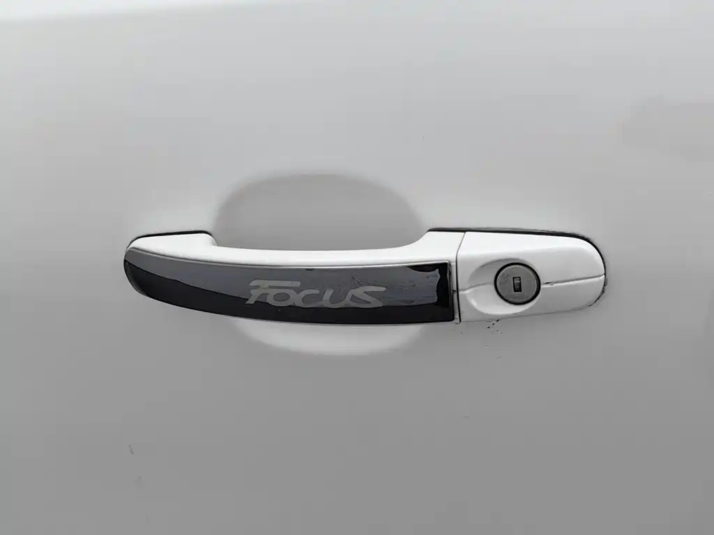 Ford Focus — миниатюра 18