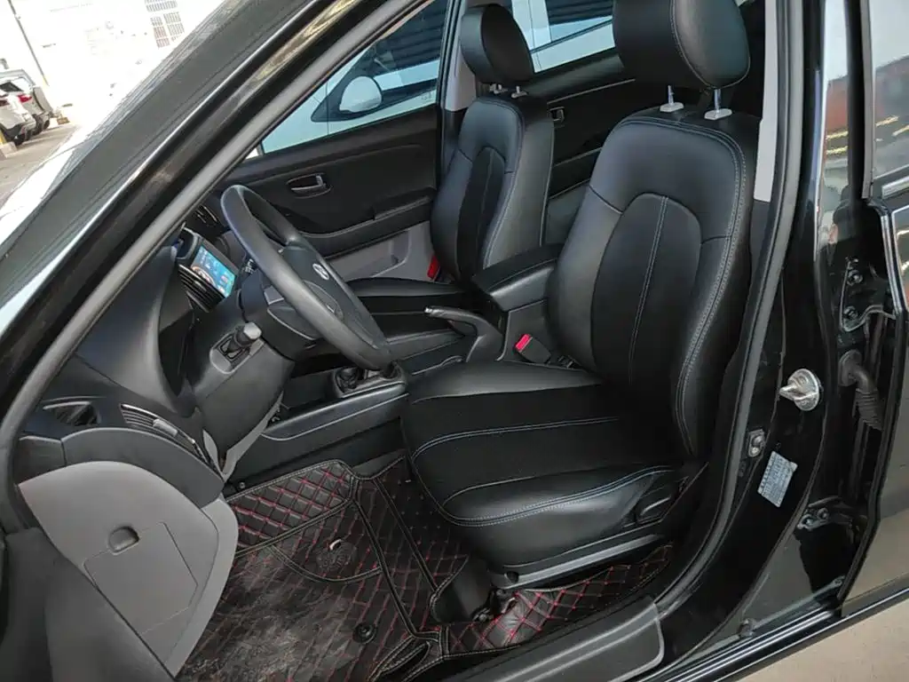 Hyundai Elantra — миниатюра 15