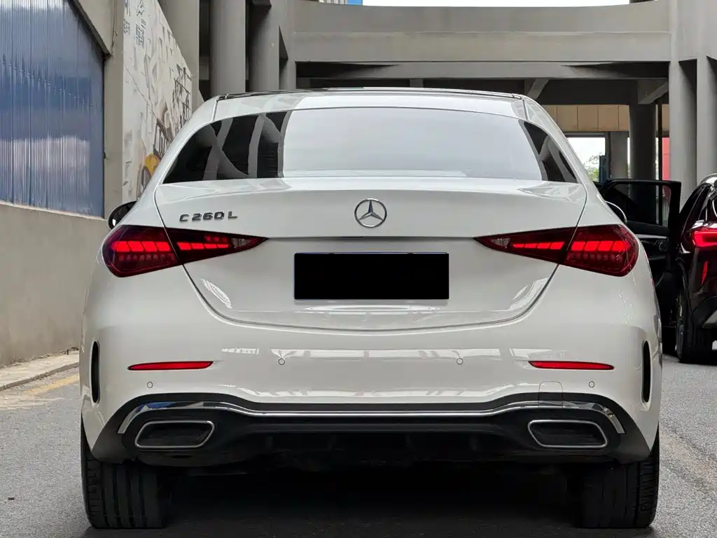Mercedes-Benz C-Class — миниатюра 4