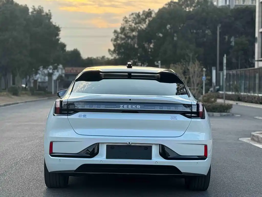 ZEEKR EXTREME KRYPTON 001