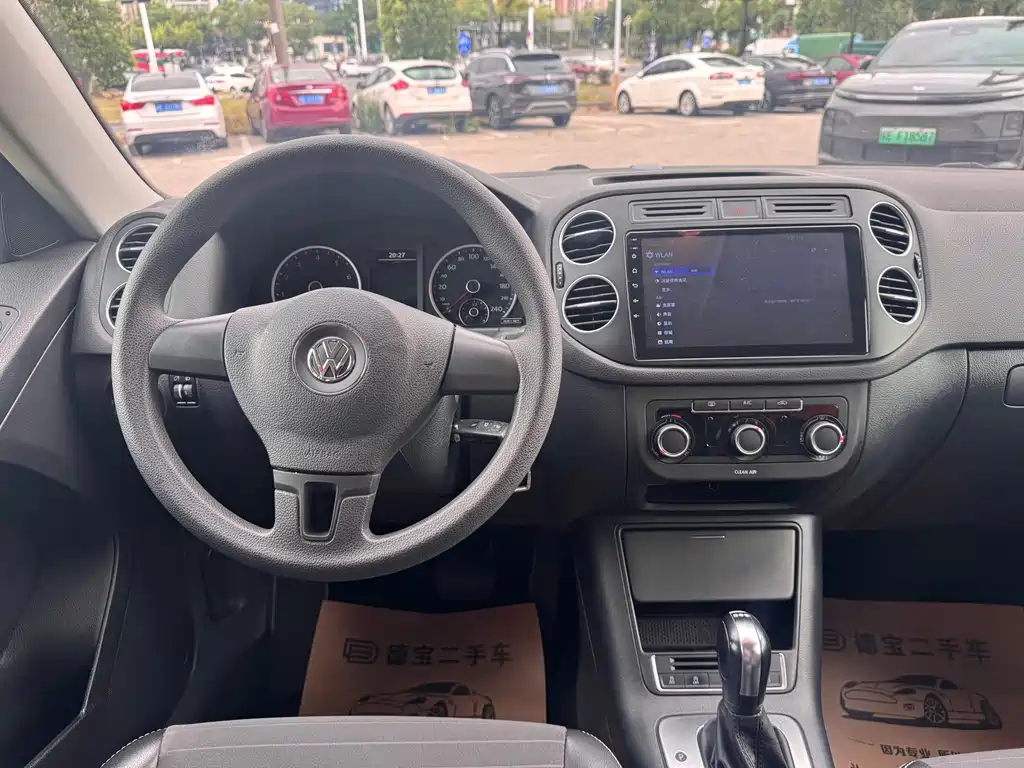 Volkswagen Tiguan — миниатюра 9