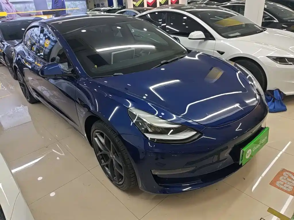 Tesla Model 3 — миниатюра 4