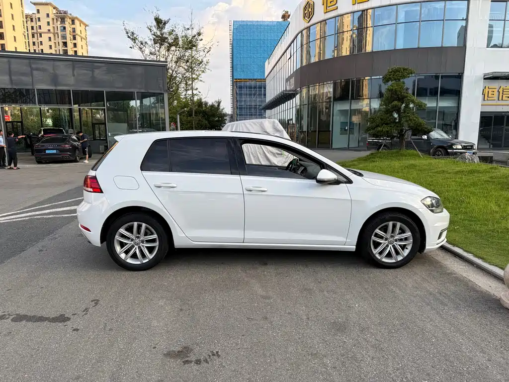 Volkswagen Golf — миниатюра 10