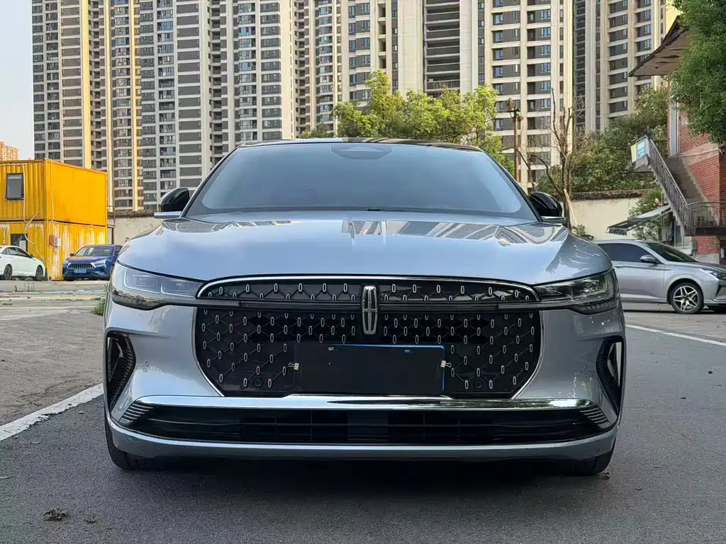 Lincoln Z — миниатюра 2
