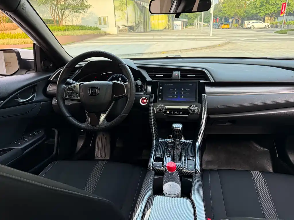 Honda Civic — миниатюра 10