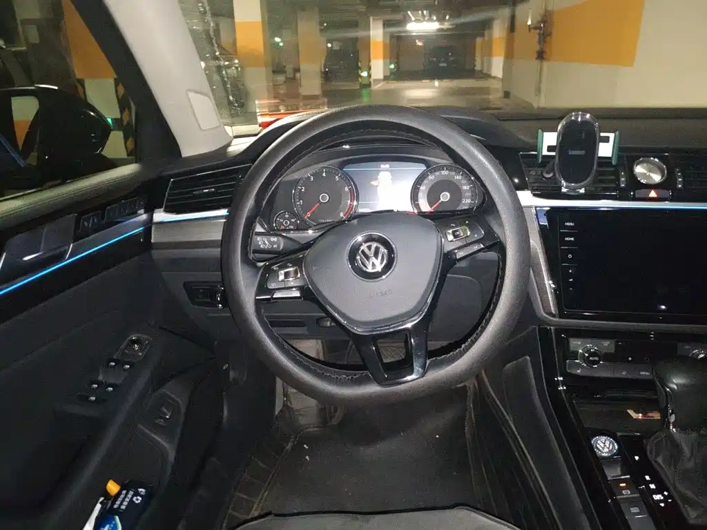 Volkswagen Phideon — миниатюра 3