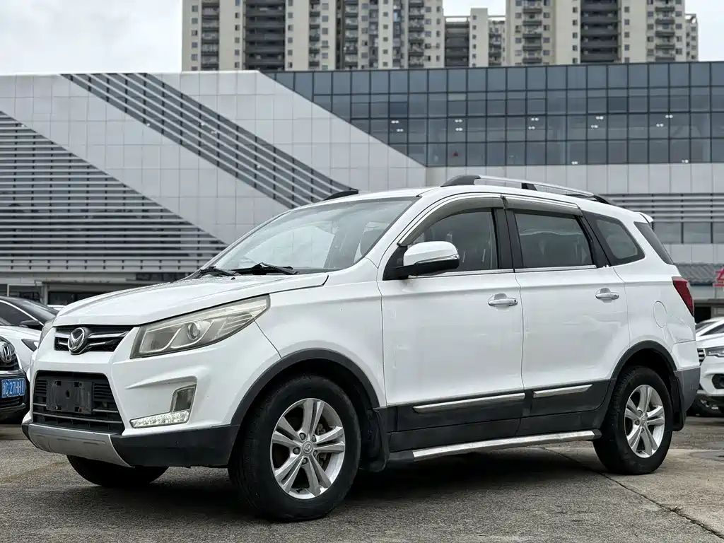 BAIC S3
