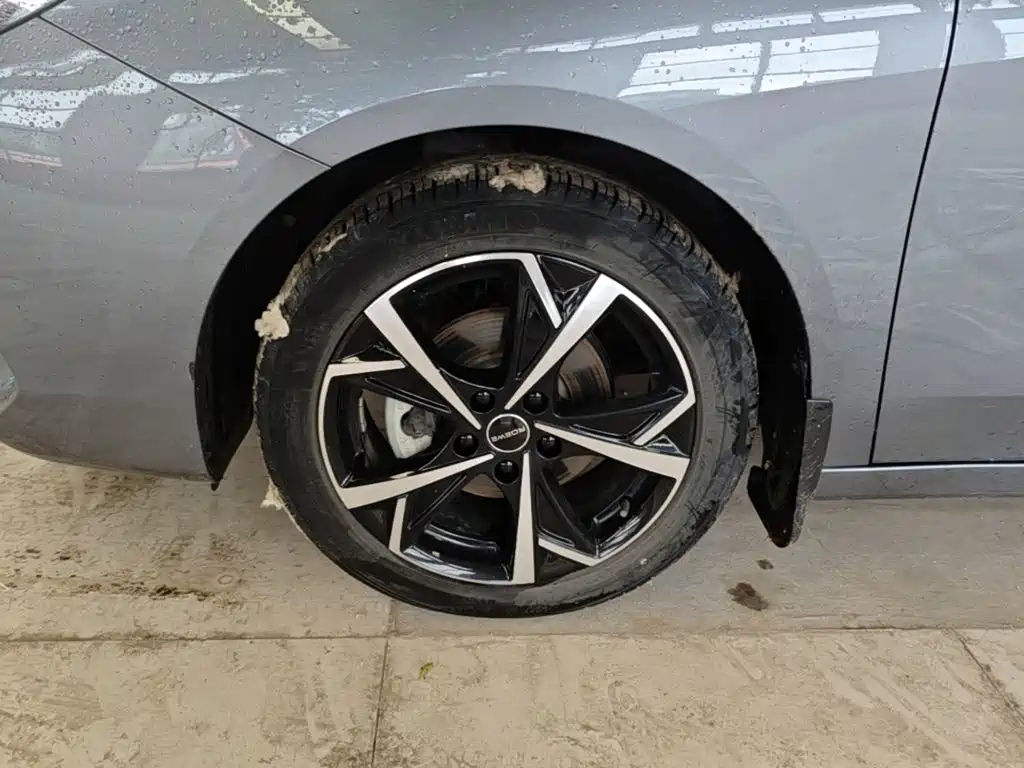 Roewe i5 — миниатюра 23