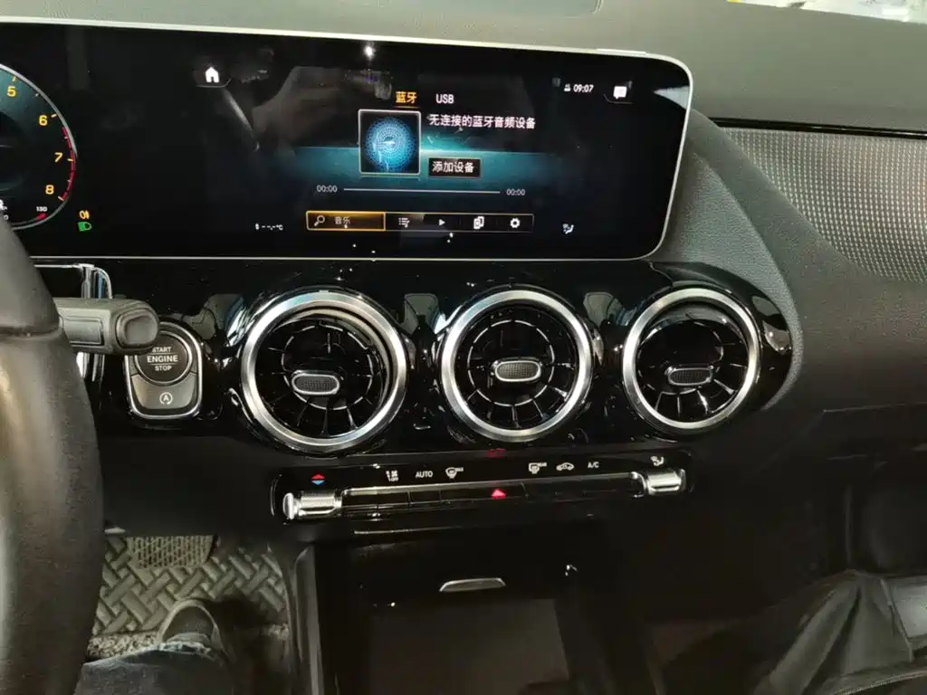 Mercedes-Benz B-Class — миниатюра 13