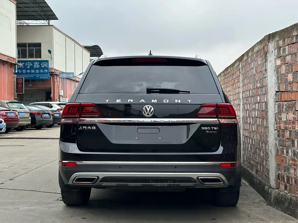 Volkswagen Teramont — миниатюра 3