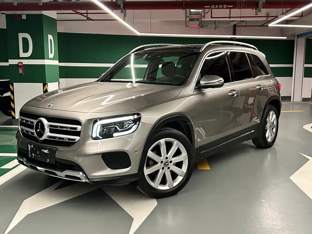 MERCEDES-BENZ GLB