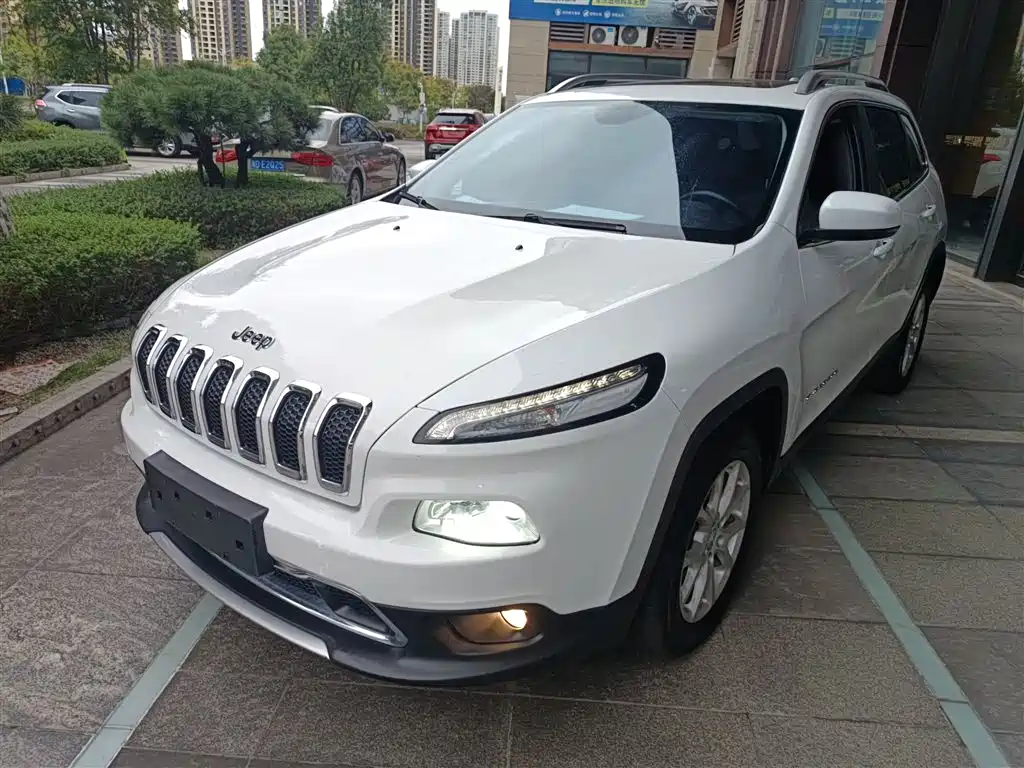 Jeep Cherokee 2019