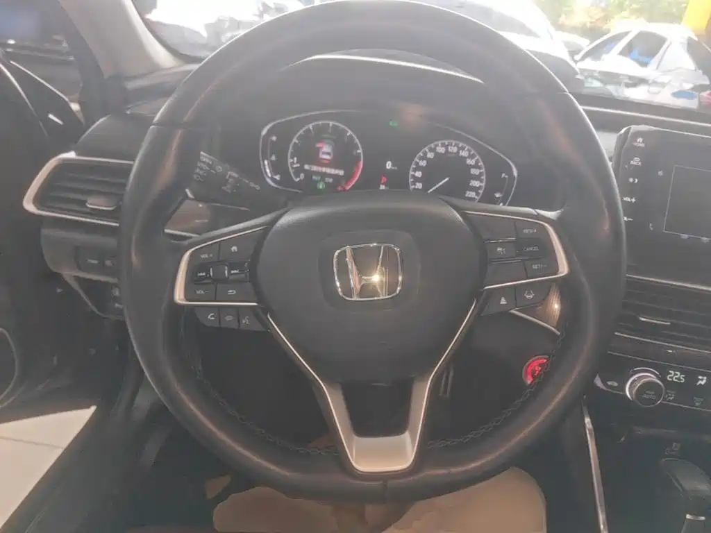 Honda Accord — миниатюра 11