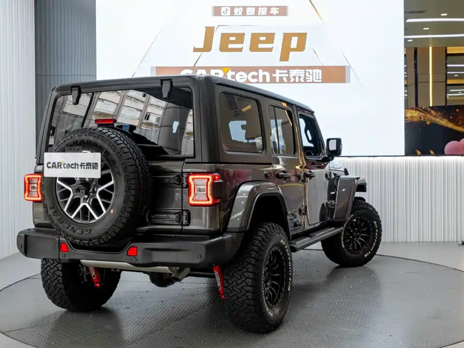 Jeep Wrangler — миниатюра 7