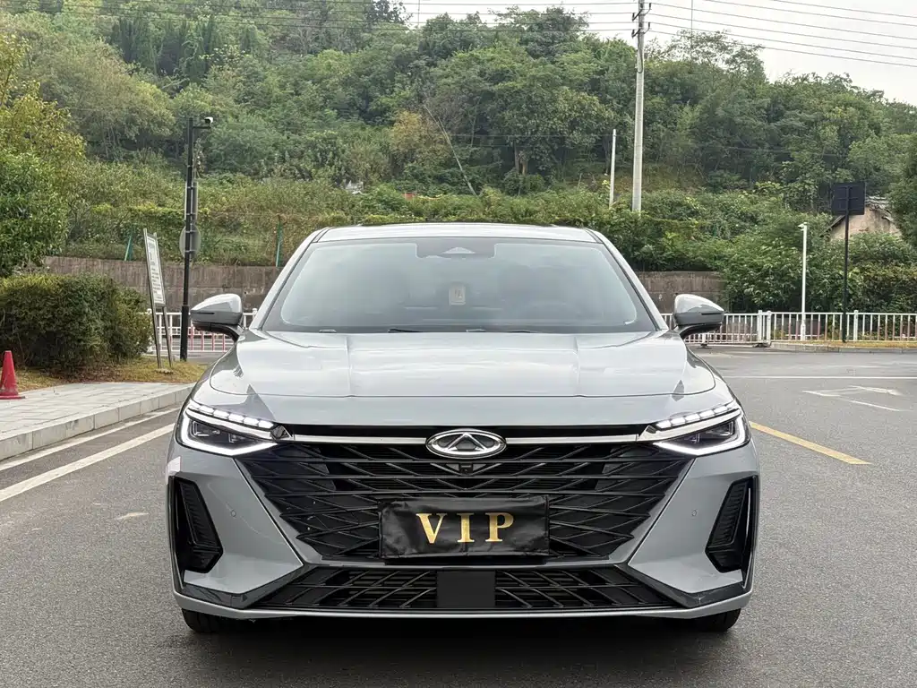 Chery Arrizo 8