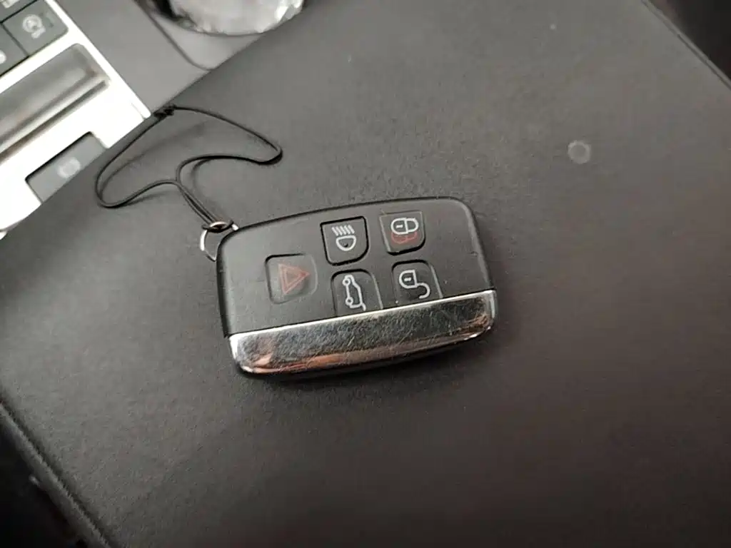 Land Rover Discovery — миниатюра 9