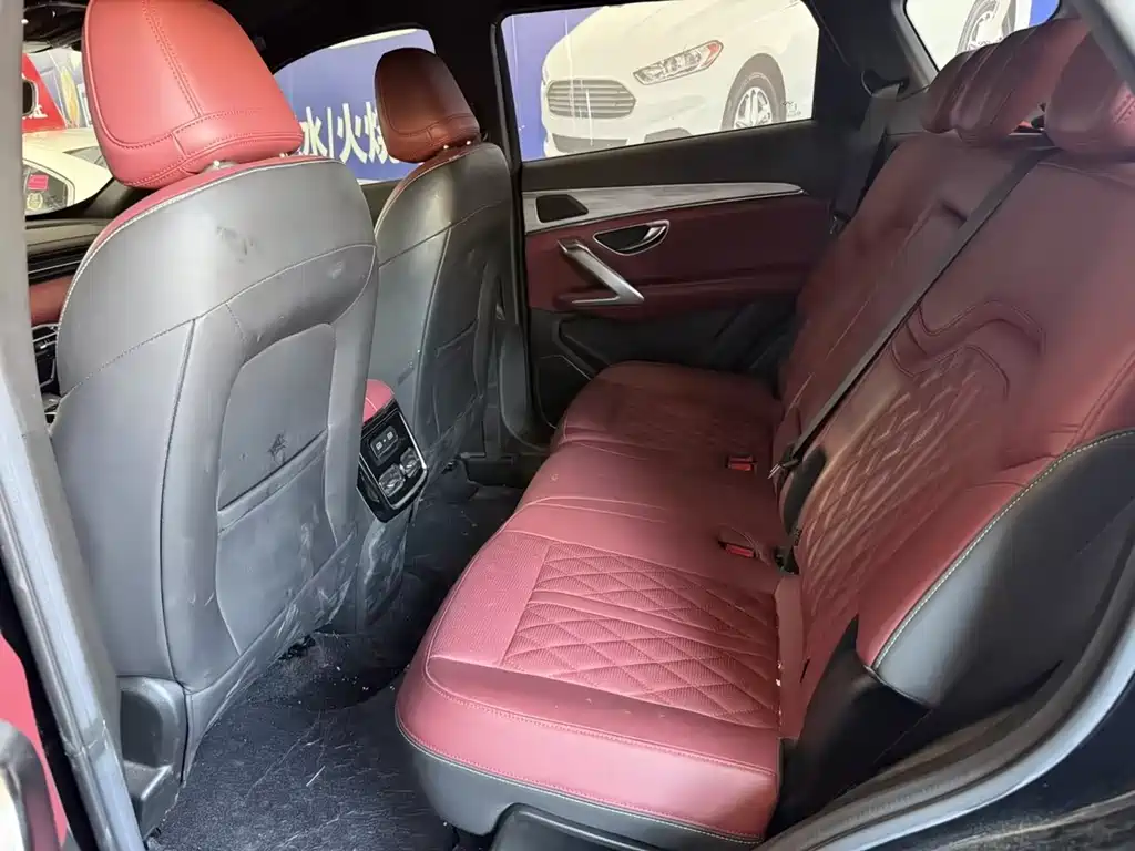 Jetour X70 PLUS - фото 4