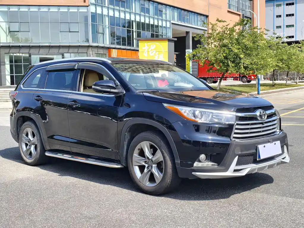 Toyota Highlander — миниатюра 3