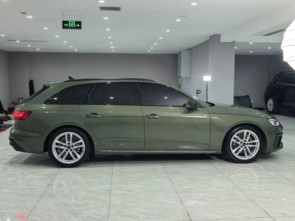 Audi A4 (Import) — миниатюра 4