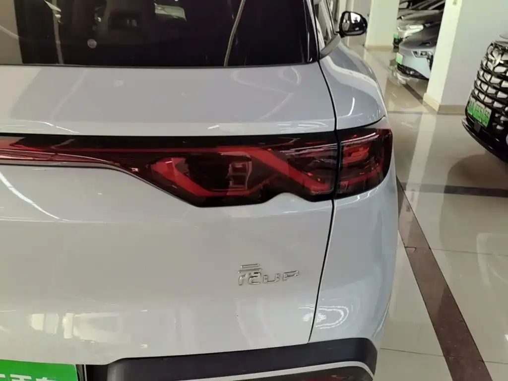 BYD Yuan UP — миниатюра 8