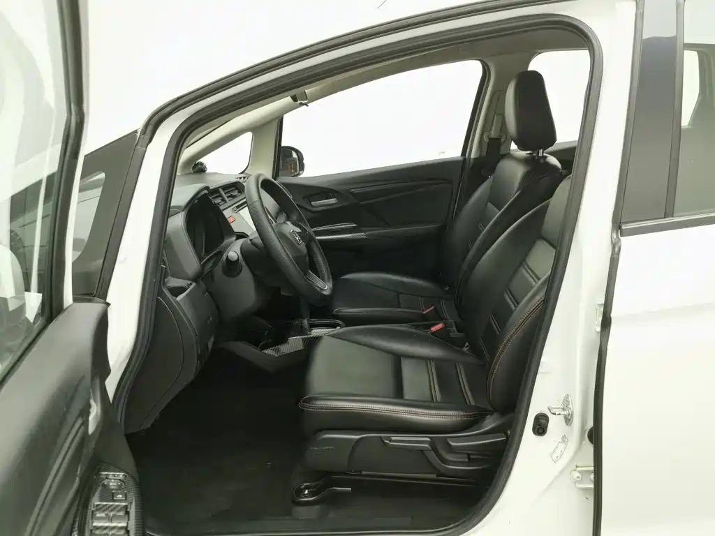 Honda Fit — миниатюра 10