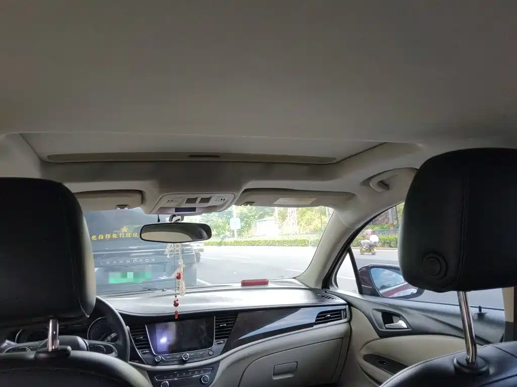 Buick Verano — миниатюра 19