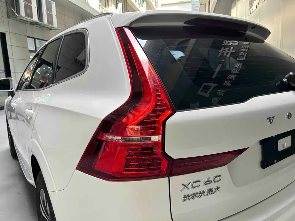 Volvo XC60 — миниатюра 4
