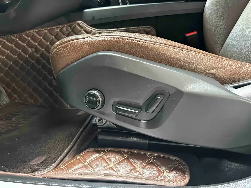 Volvo XC60 — миниатюра 12
