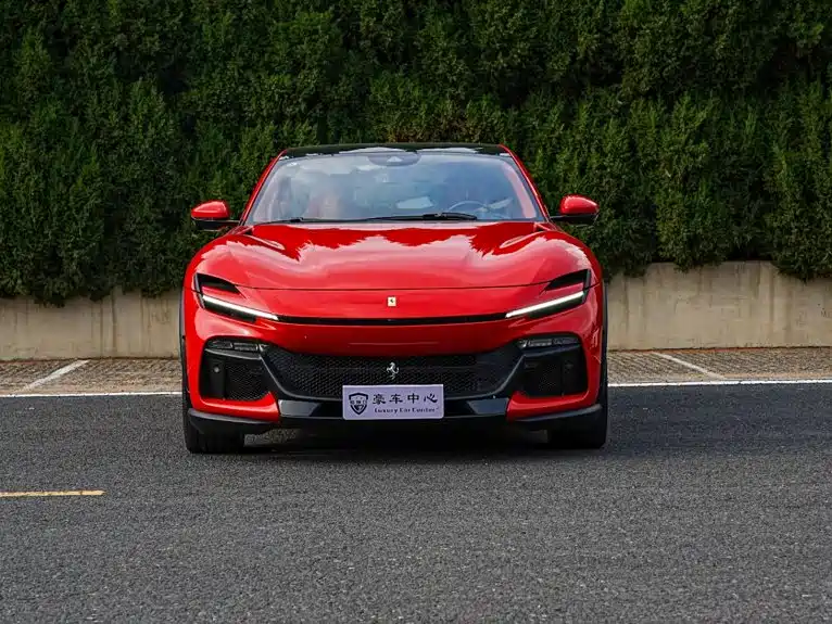 Ferrari Purosangue 6.5L V12, фото 2