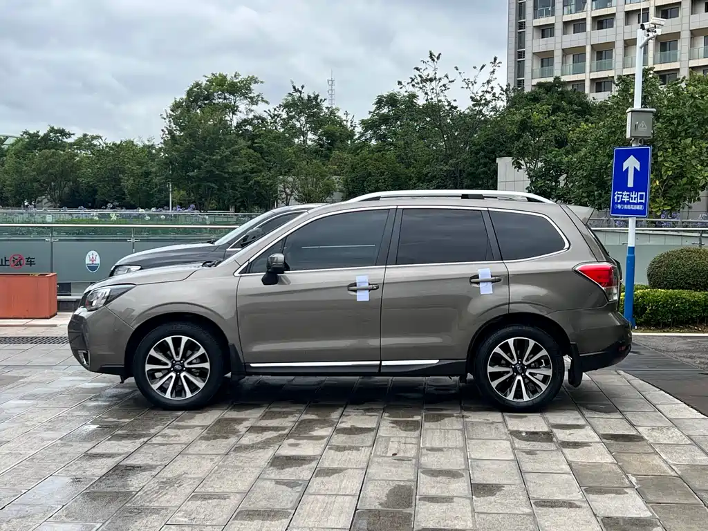 Subaru Forester 2016 2.5i Luxury