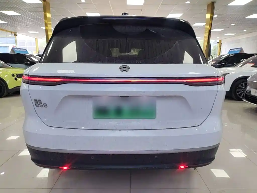 NIO ES8 2023 75kWh
