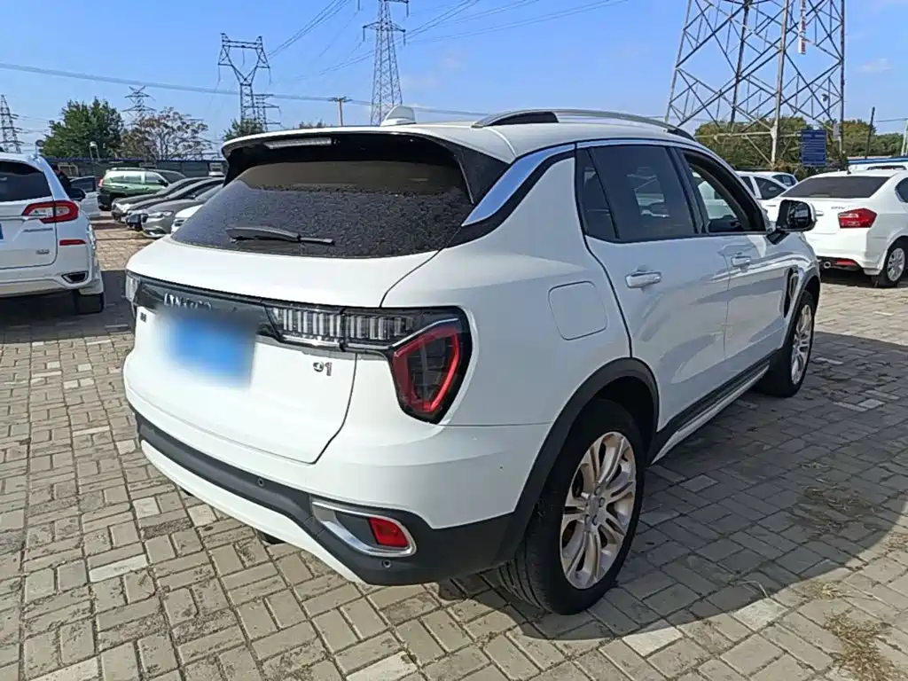 Lynk & Co 01 — миниатюра 7