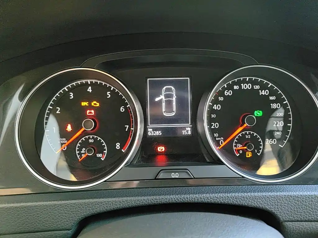 Volkswagen Golf — миниатюра 12
