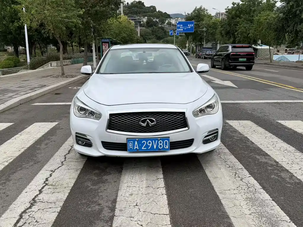 Infiniti Q50L — миниатюра 9