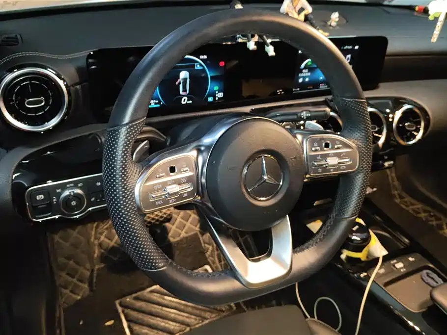 MERCEDES-BENZ A CLASS