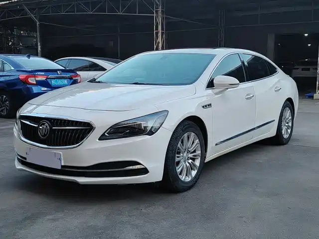 BUICK LACROSSE 2018