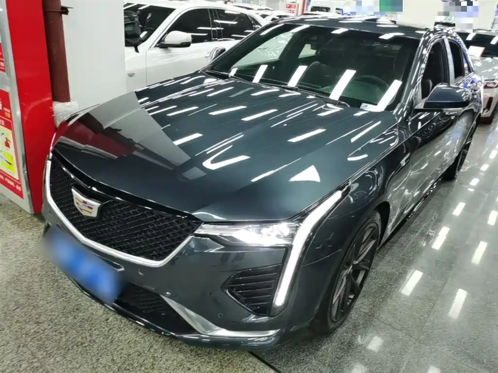 Cadillac CT4 2021