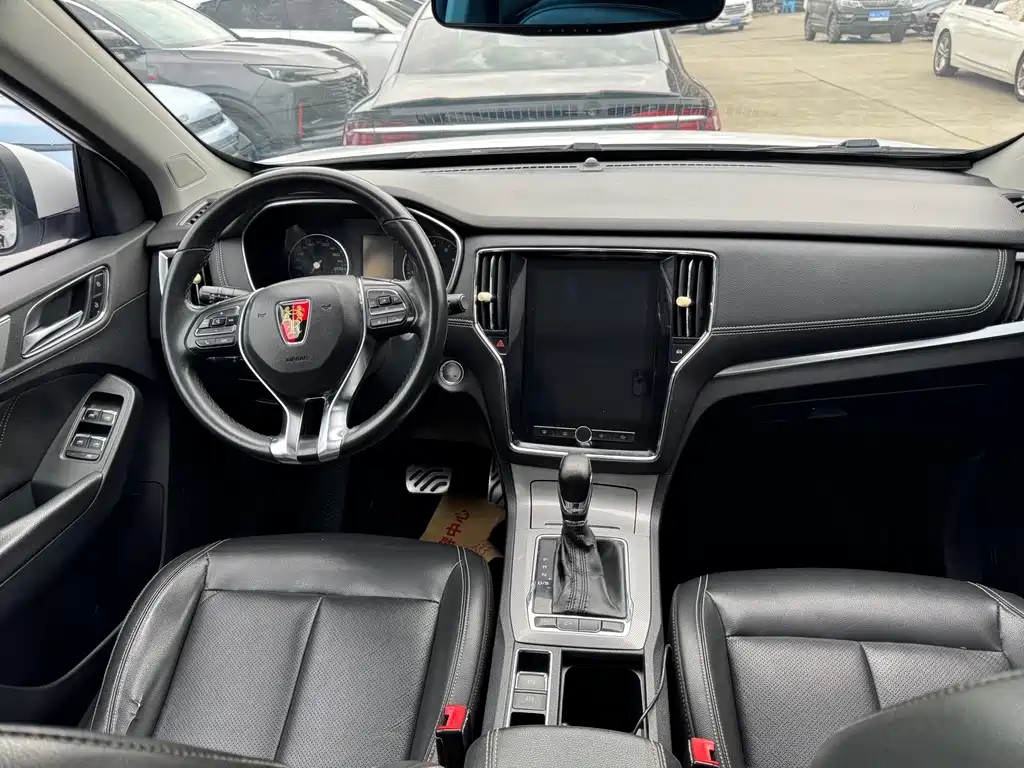 Roewe RX5 — миниатюра 7