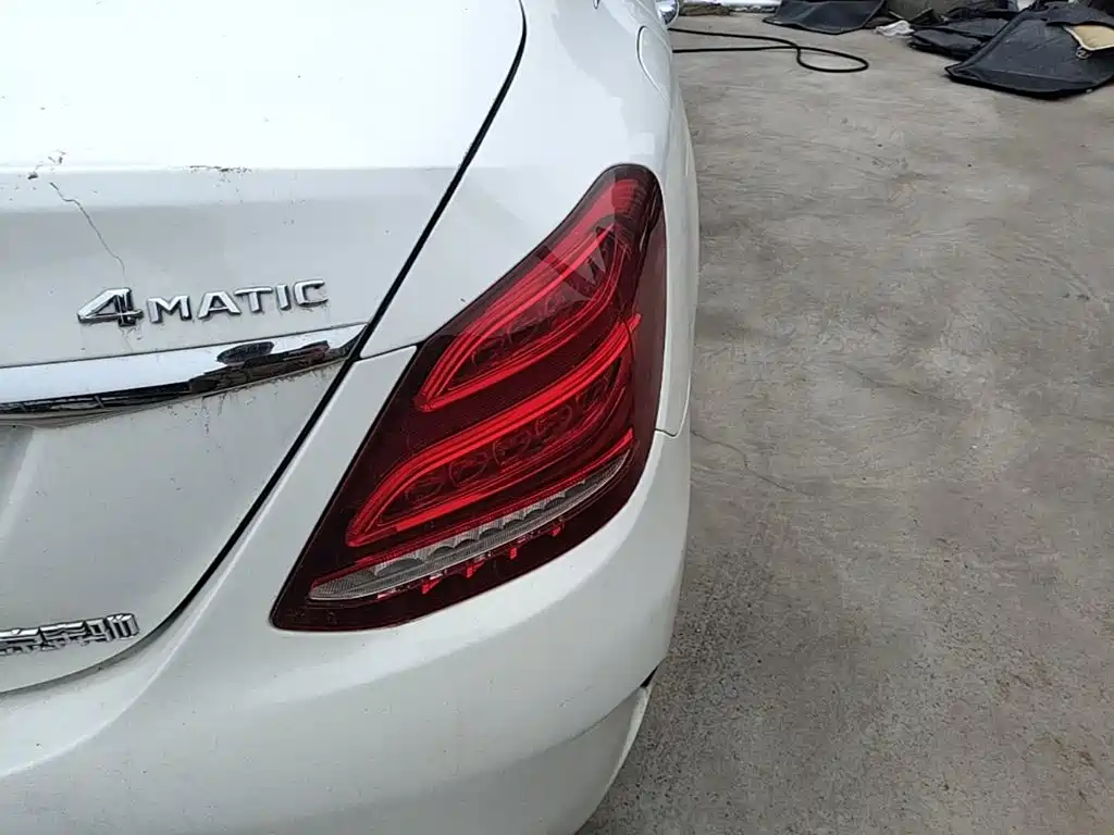 Mercedes-Benz C-Class — миниатюра 8