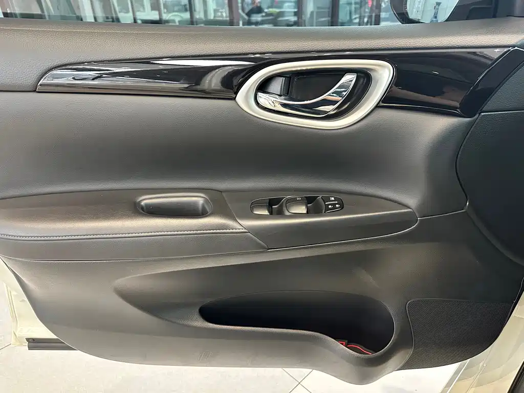 Nissan Sylphy — миниатюра 16