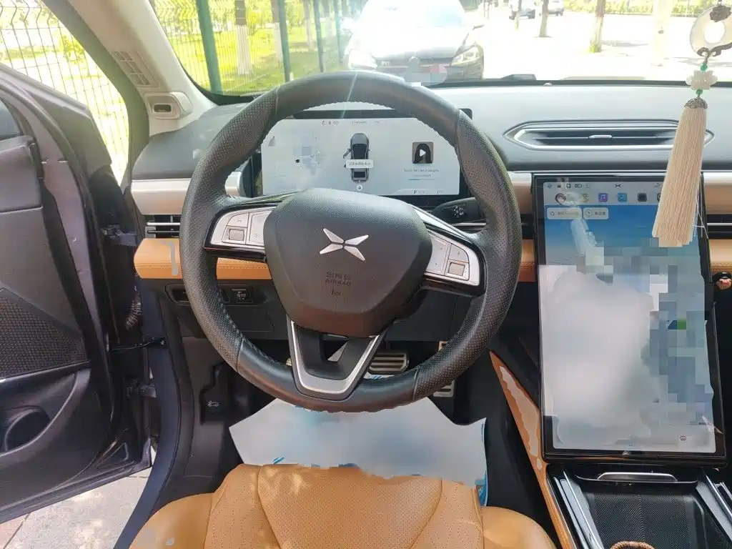 XPeng P5 — миниатюра 3