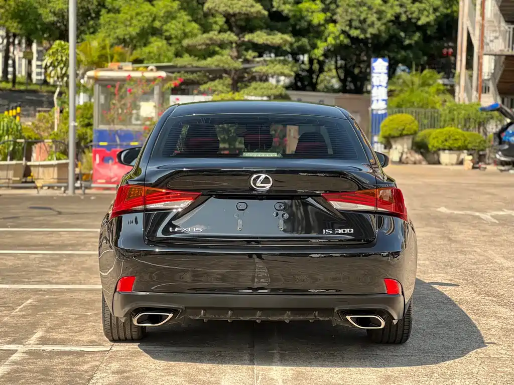 Lexus IS — миниатюра 4